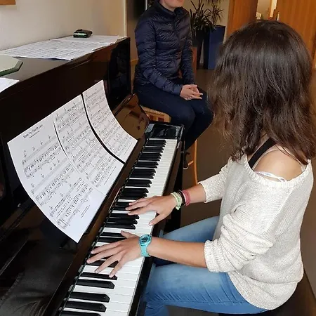 Hostal Pulpit Rock Vaulali *