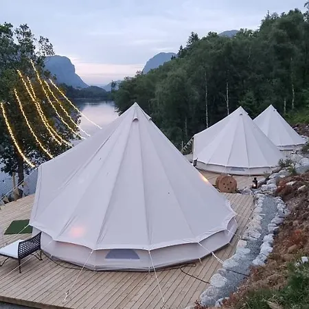 Pulpit Rock Vaulali Tau