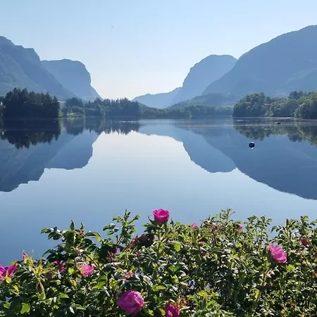 Hostal Pulpit Rock Vaulali *