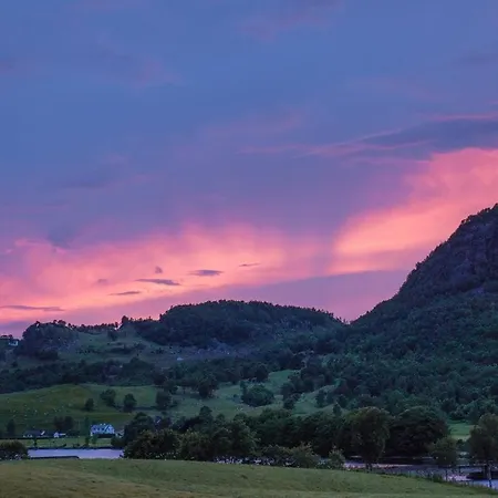 Pulpit Rock Vaulali * Tau