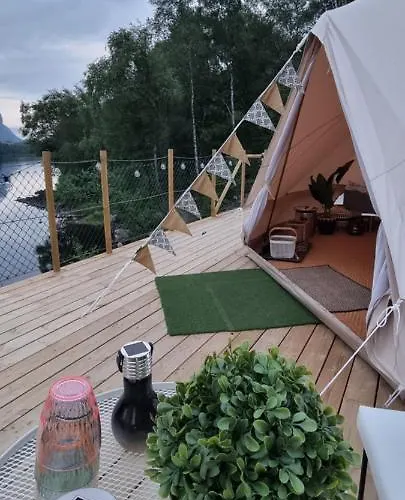 Vandrerhjem Pulpit Rock Vaulali